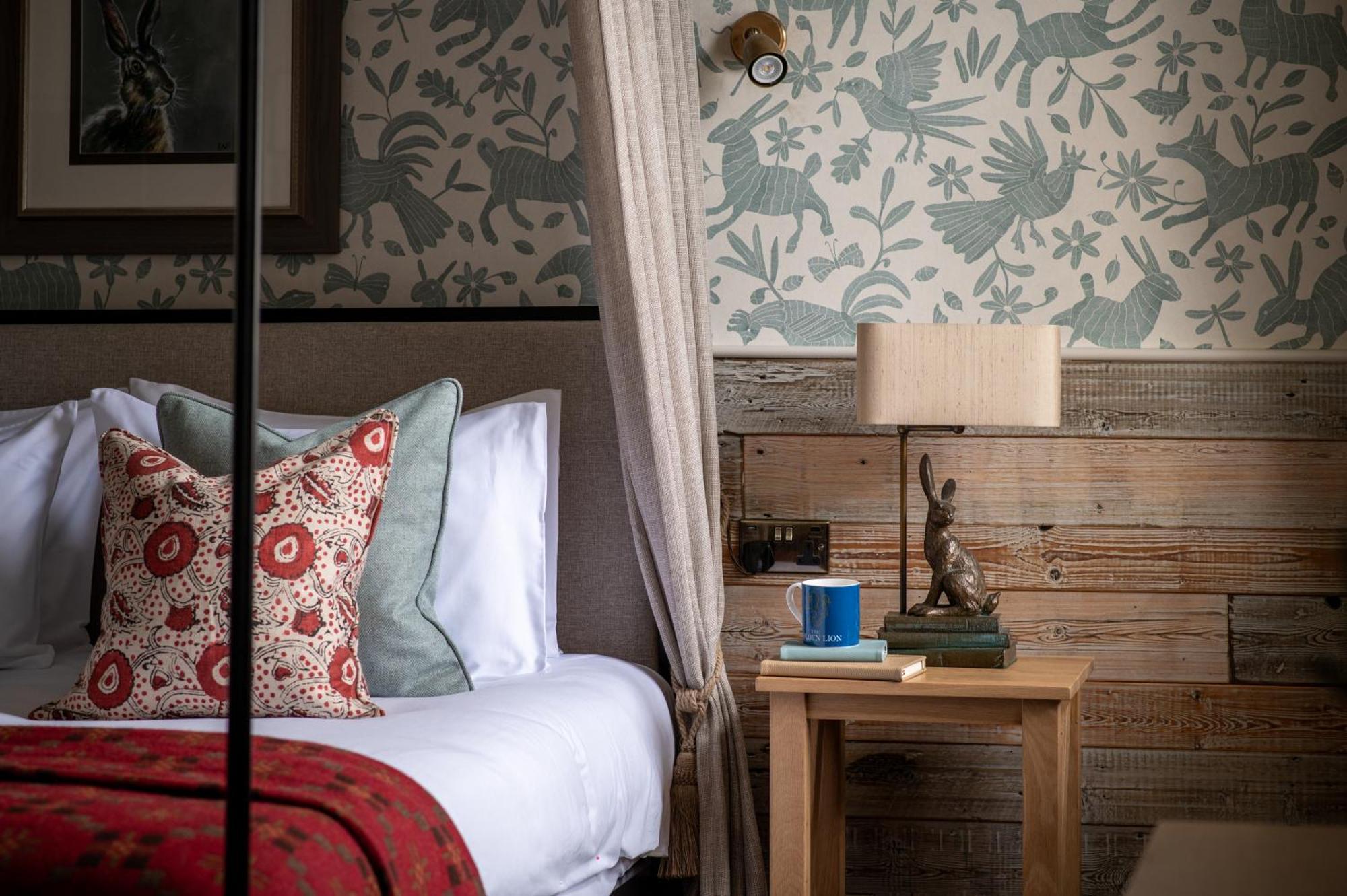 The Golden Lion At Settle Hotell Exteriör bild