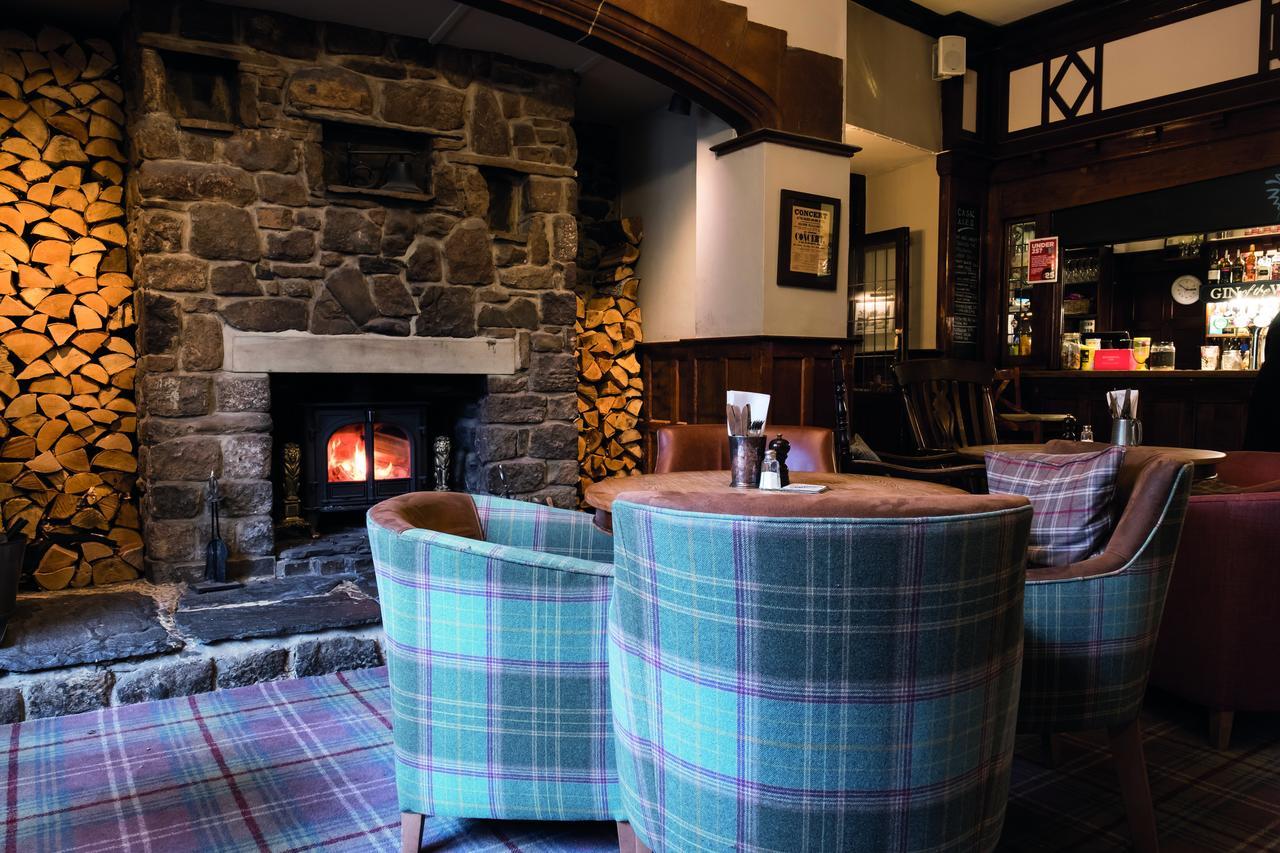 The Golden Lion At Settle Hotell Exteriör bild